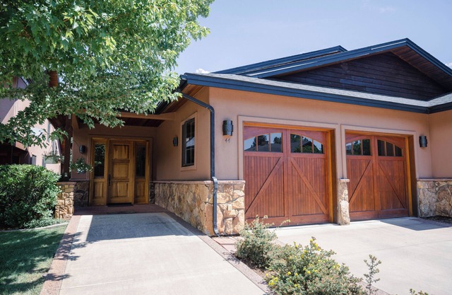 One story townhome in gated community close to downtown Durango, skiing, golfing
