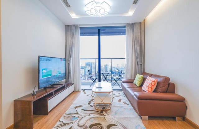 One, Two bedrooms Vinhomes Metropolis near Lotte building