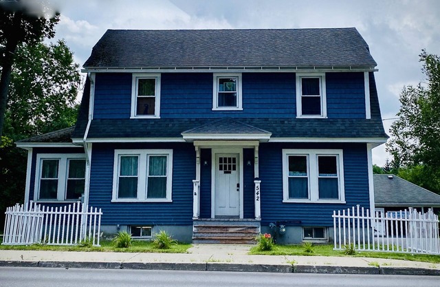 Oneonta NY Urban Farmhouse