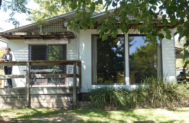 Only 3BR Holiday House with 4 Split Sys, 4 TV's, 2 Toilets, 2 Showers, Garage