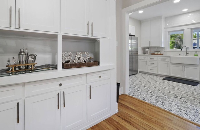 Open concept 2 bedroom steps from downtown Lodi