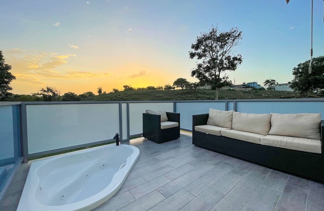 Open Sea Serenity with Private Jacuzzi