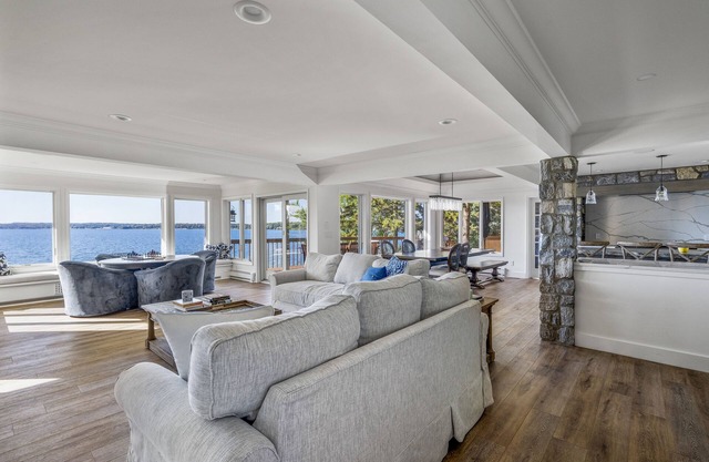 OPEN: Summer 2026 & 2027 Beautiful, Luxurious Charlevoix Lake House