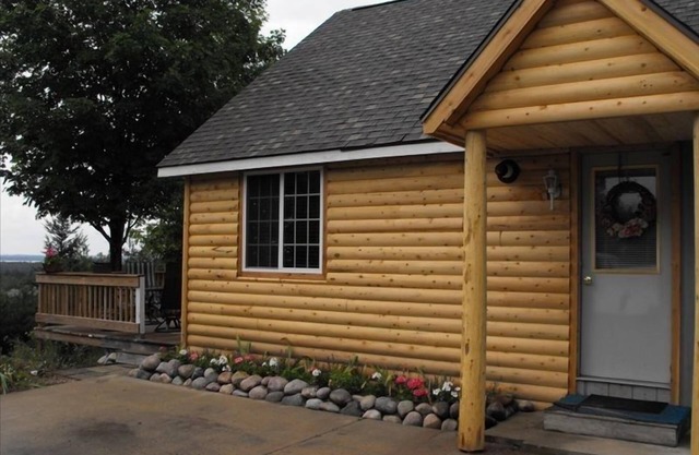 OpenJuly 13-19 Amazing views from our Hot Tub Relax,Pet,Rent Pontoon walk trails