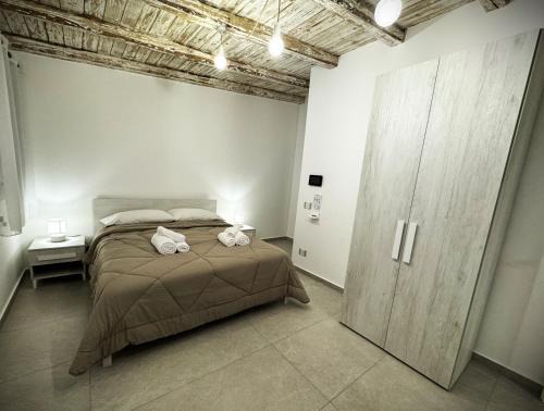Ophelia - luxury house