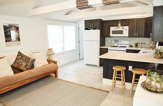 Orcas Beach Oasis Bungalow