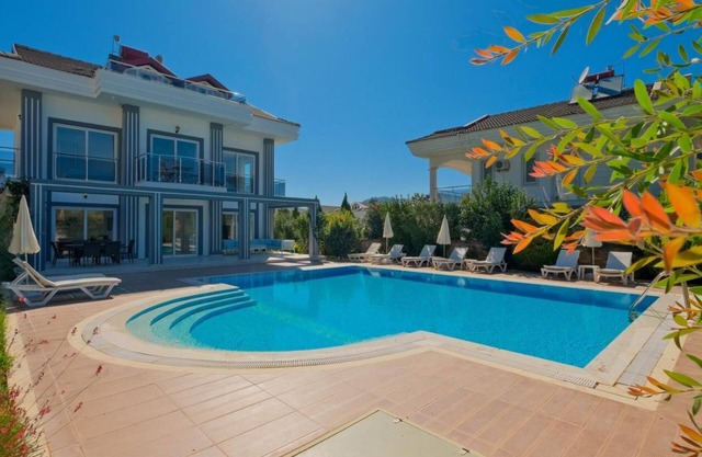 Orka Crystal Villa - Five Bedroom Villa, Sleeps 11