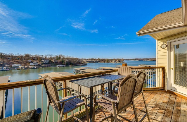 Osage Beach Condo: Boat Slip & Pool Access!