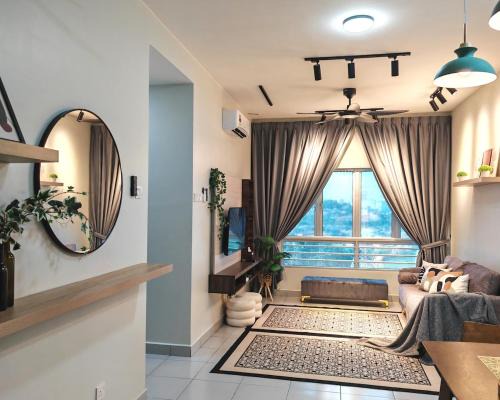 Ostia New Designer Spacious 4 BR w Netflix & Wifi