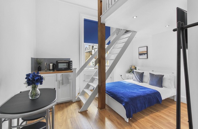 Our split level Duplex is setup to give you an experience of home away from home