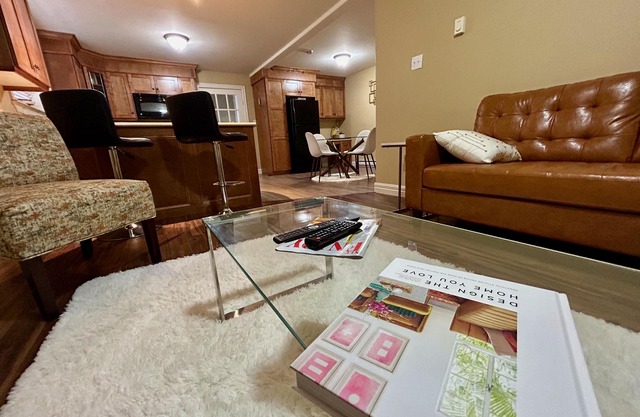 Outstanding 2-bedroom vacation spot in St. John's. stylishly furnished