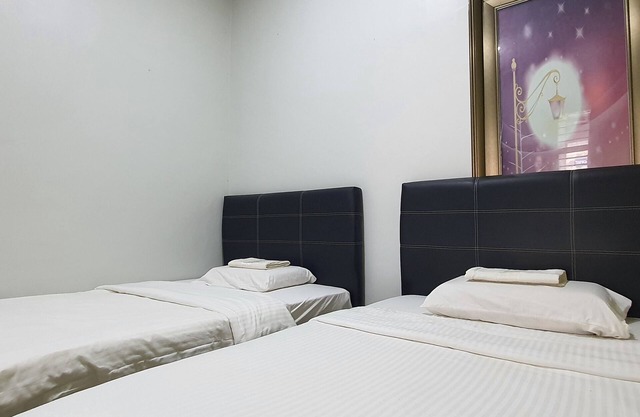 OYO 90435 Sena Home Homestay 819