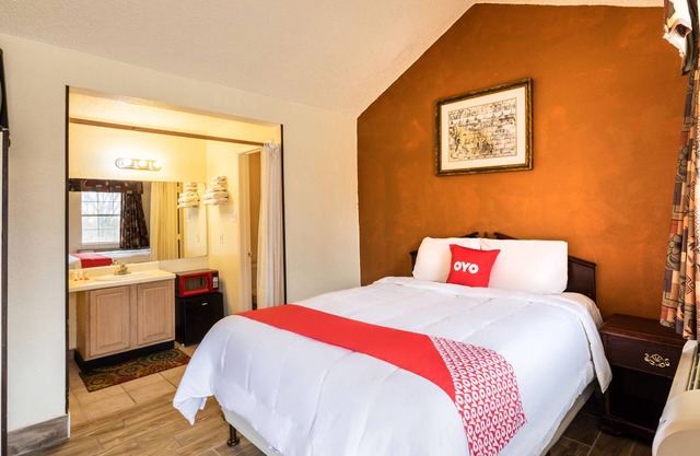 OYO Hotel Decatur TX Hwy 287 Northwest