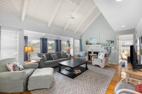 Oyster Catcher Oasis 3BR Villa Roof Top Balcony