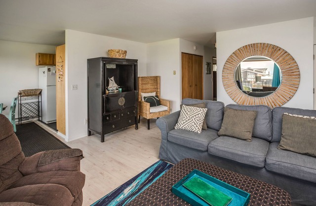 P459 2 Bedroom 1st Floor Stairs Pet Friendly, stairs down to the unit, No cleaning fees