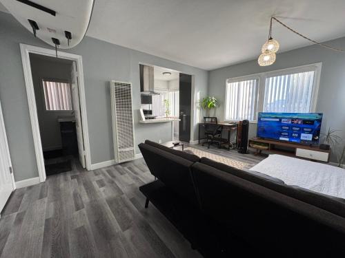 Paddle Board beachside bungalow