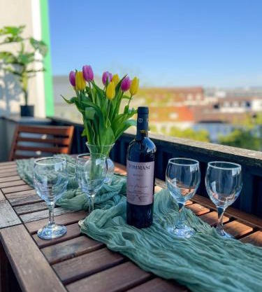 PAKITO Kassel Zentrum - 3 Zimmer - Balkon - Top Lage - Parkplatz