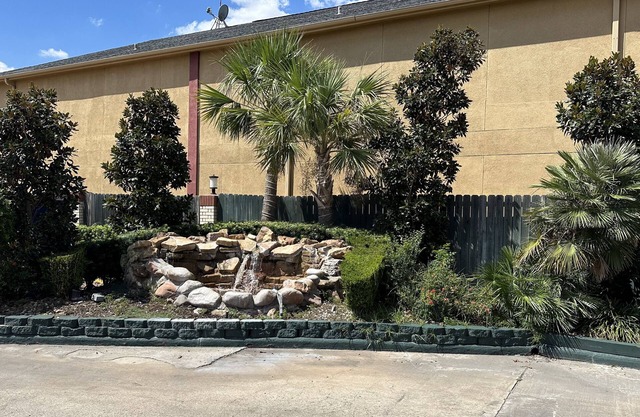 Palace Inn I-45 & Bellfort