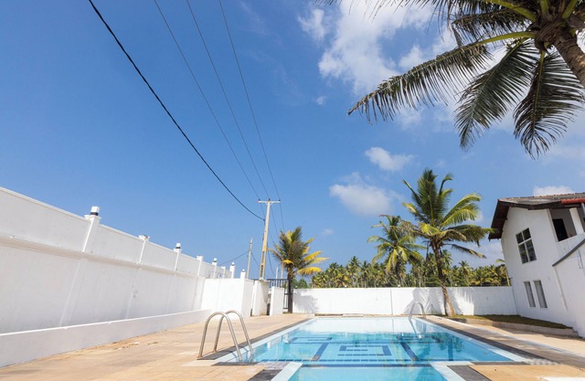 Palazzo Beach Hikkaduwa