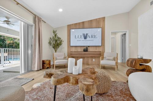 Palm Beach Polo & PGA Retreat - Pool & Luxe Comfort