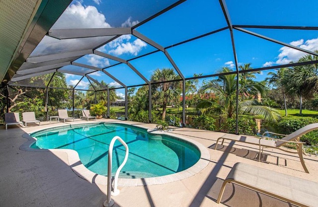Palms and Pool home in Naples best beaches and national parks