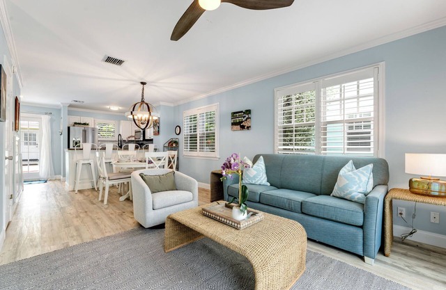 PALMS AWAY ~ Truman Annex Townhome with Outdoor Patio and Community Pool!