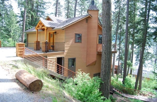 Panoramic Coeur D'Alene Lake View - 5 Minutes to Town