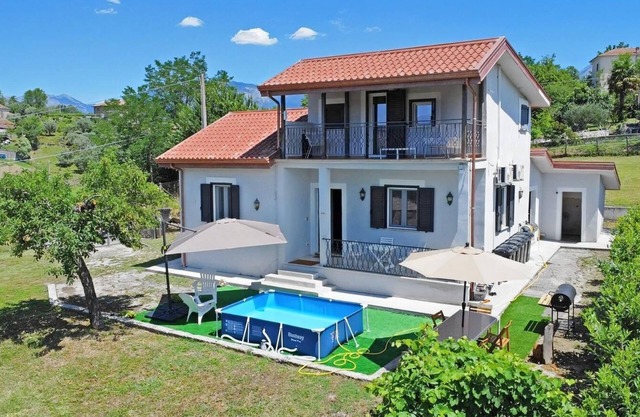Panoramic home with fenced in yard in the heart of Val Comino, Atina, Italy