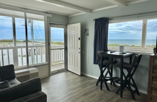 🏖PANORAMIC OCEAN VIEW CONDO W/DIRECT ACCESS TO SECLUDED BEACH!