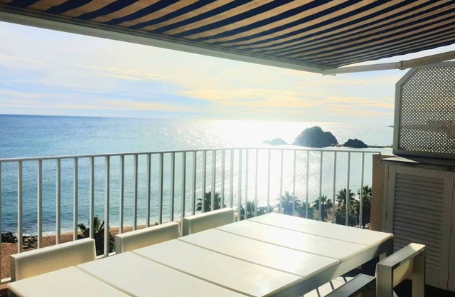 Panoramic Penthouse, 1st line beach