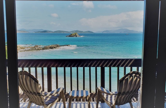 Paradise Awaits! Beachfront Luxury Duplex Villa!