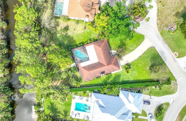 Paradise house on channel 10 minutes to the beach