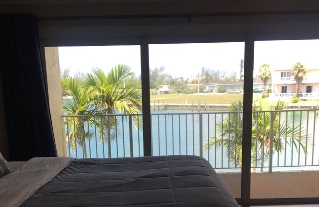 Paradise On The Water!