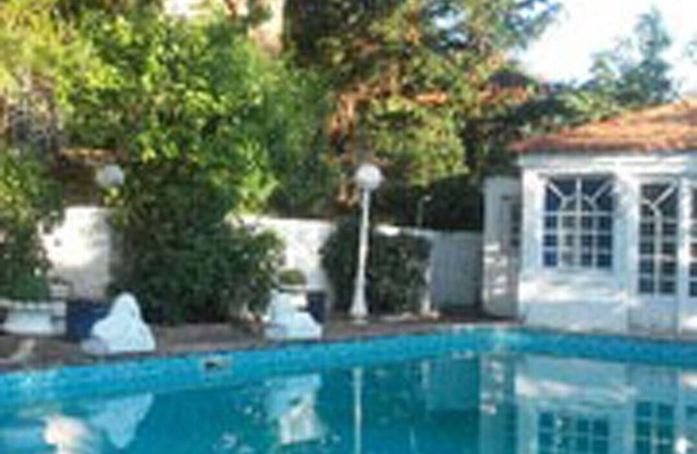 Paradise villa 10 minutes from the beach. Shops and leisure at 500m