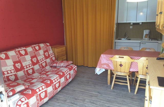 Paradiski quiet and sunny plan peisey