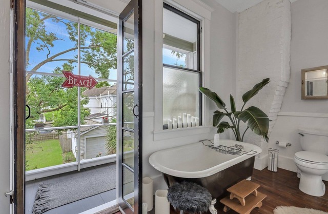 Paradisus - Historic Meets Modern – 4BR Victorian Gem