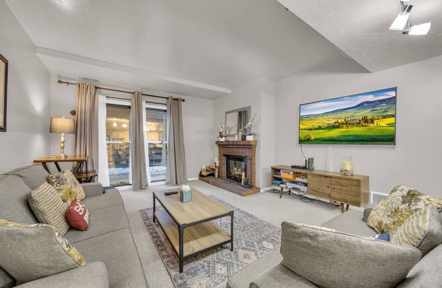 Park City Condo with Hot Tub Access, Near Ski Lift