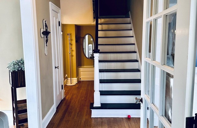 Parker Lee Home-A Beautiful Retreat in a Busy City for the Professional Traveler