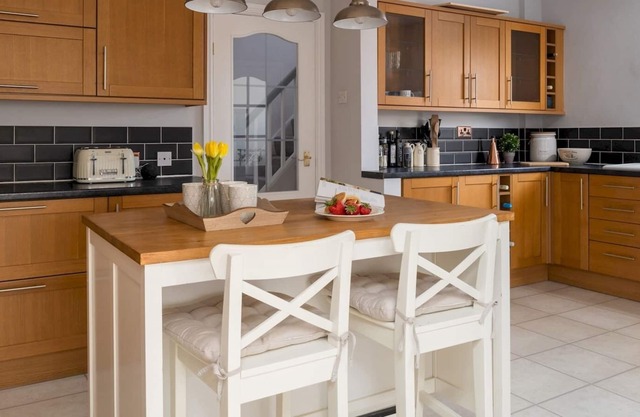 Pass the Keys | Lovely 3 bedroom home in Rhos on Sea