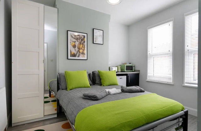 Pass the Keys | Room 4 · Nottingham studio - Perfect for exploring