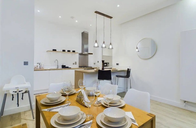 Pass the Keys | Stylish 4-Bed,3-Bath in Shoreditch