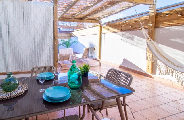 Patio Budget Studio 11