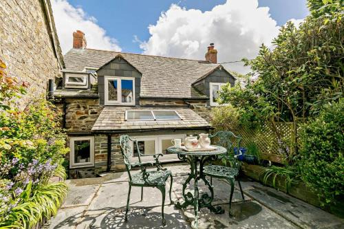 Pauntley Cottage