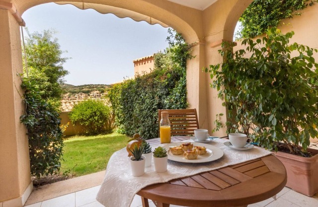 PAVONCELLE - Apartment in Villasimius with private garden, near the sea