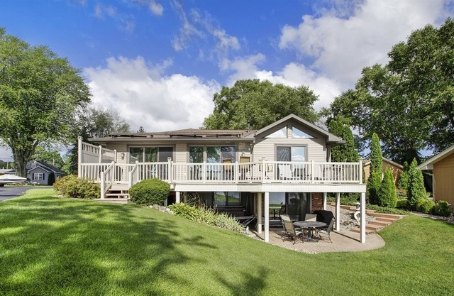 Paw Paw Lakefront home