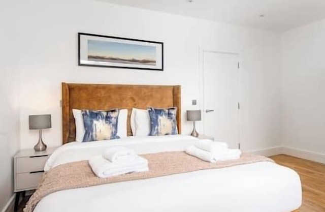 PBC | Modern One Bedroom Apt in Brixton 496