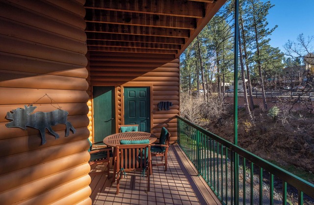 Peace of the River - This Beautiful Riverside 2 Bedroom Condo will ZEN you out!