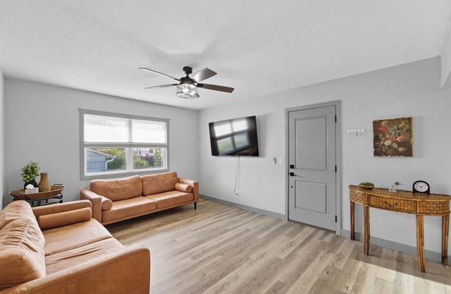 Peaceful and Cozy - 2BR 1BA/Washer/Parking