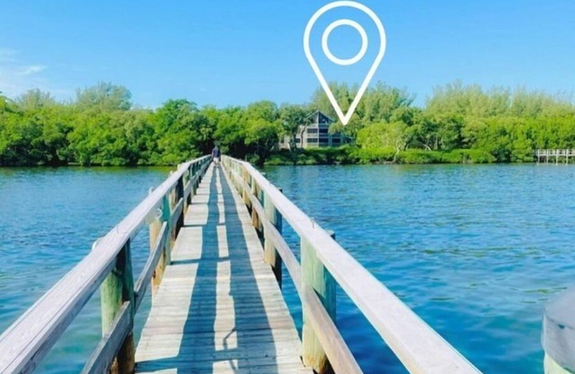 PEACEFUL BAYFRONT RETREAT: 2 Min Walk to Beach: Parking Ferry & Pool incl