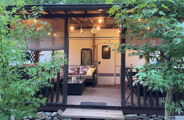 Peaceful Creekside Camper near Knoebels, Spyglass, and outdoor recreation.